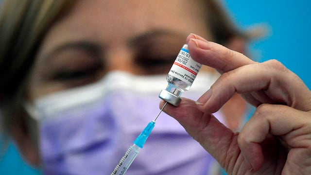 Vacuna contra el coronavirus. (Foto: Orlando Pelichotti)