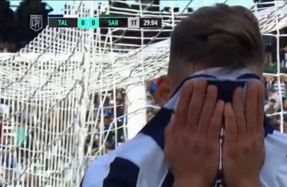 Video: solo frente al arco, el increíble gol que se erró Federico Girotti para Talleres
