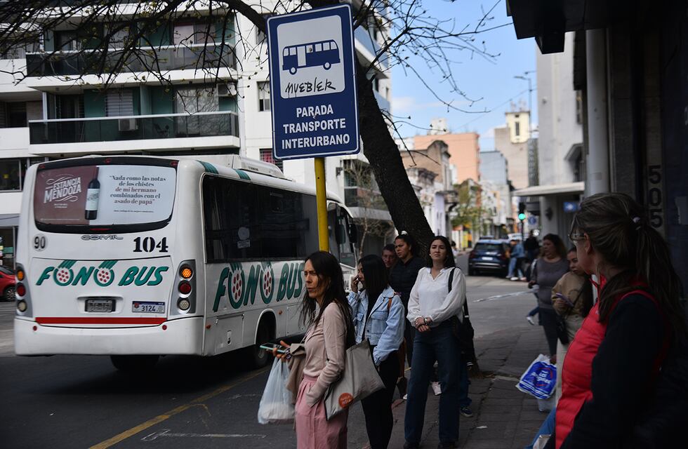 Transporte interurbano en Córdoba: suspenden por 15 días la interrupción del BEG