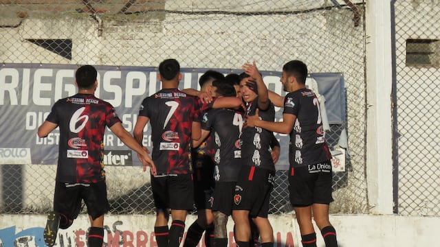 Sporting superó 3 a 1 a Huracán de ingeniero White.
