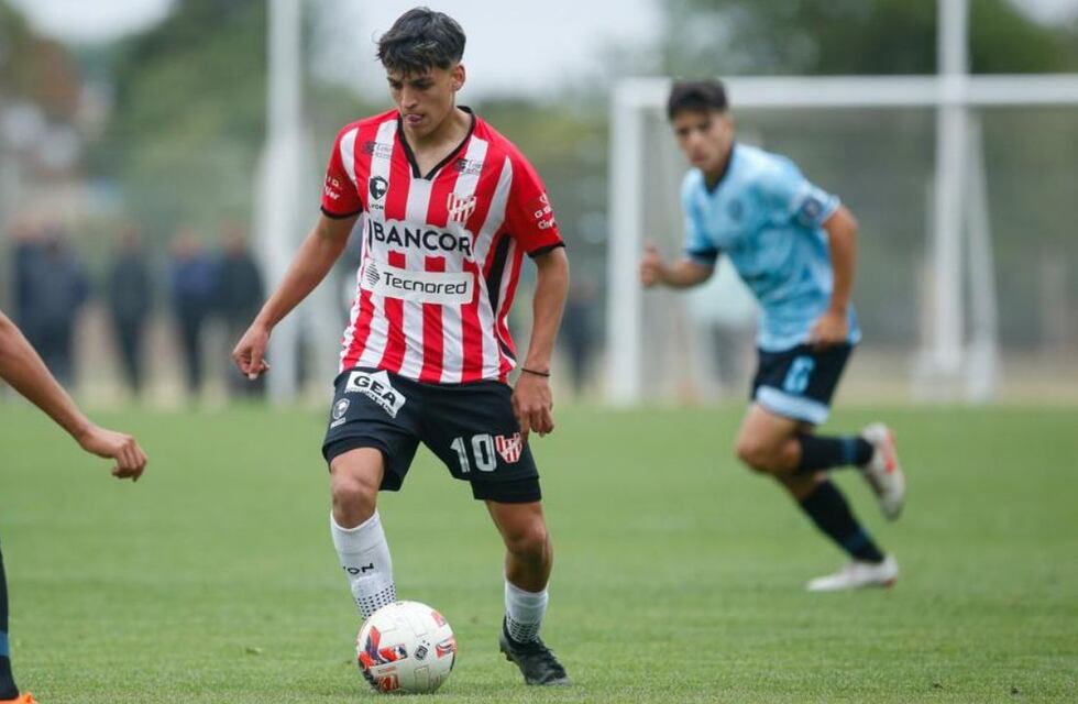 De La Agustina al Monumental: así juega el joven enganche de Instituto, Jeremías Lazaro