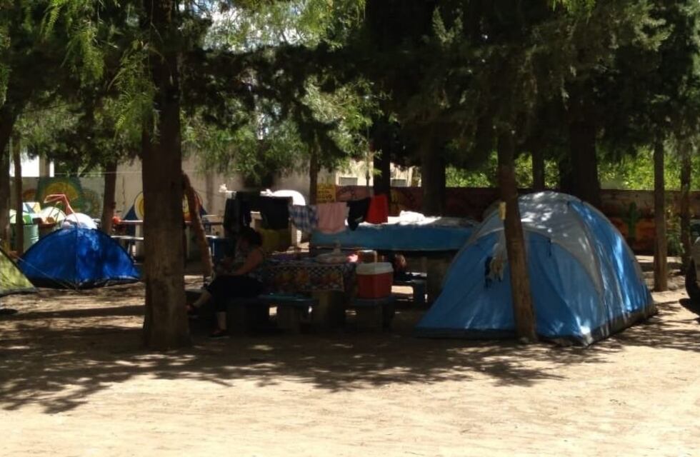 Valle Fértil busca habilitar que se pueda acampar en sus campings