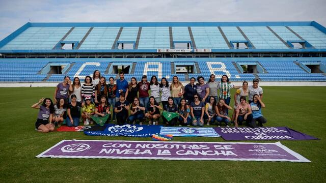 Encuentro de Mujeres representantes del área de género de diferentes clubes.