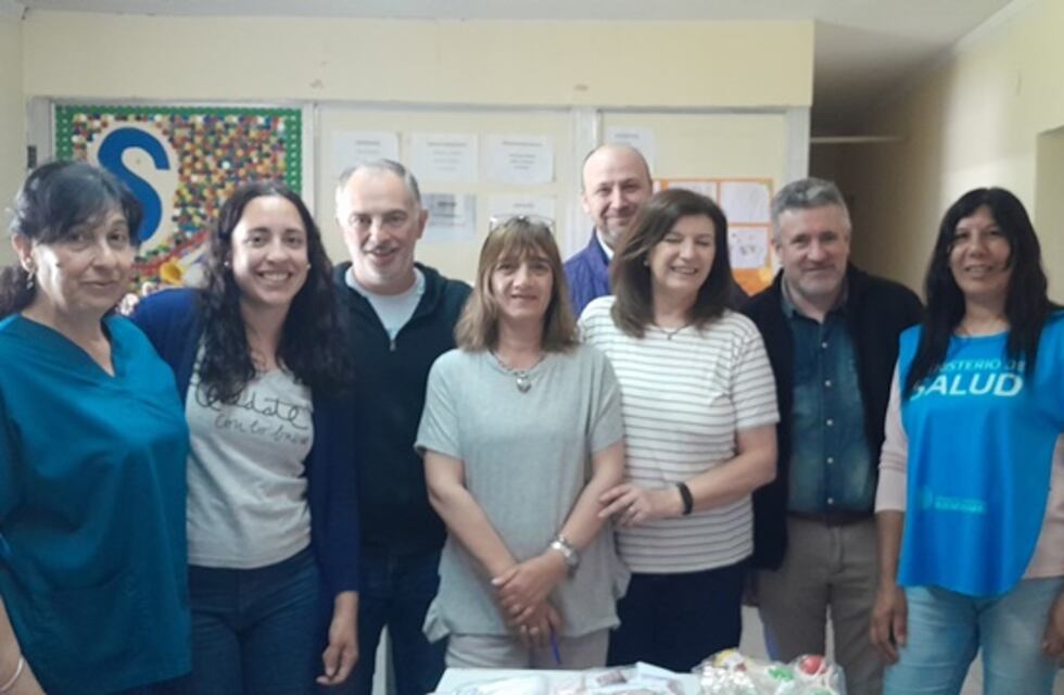 Tres Arroyos: “Infancias felices”, familias de Santa Teresita recibieron ropa y ajuares