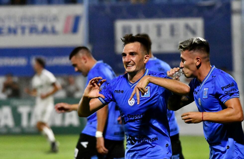 Estudiantes se sacó las ganas y cosechó su primer triunfo ante Agropecuario