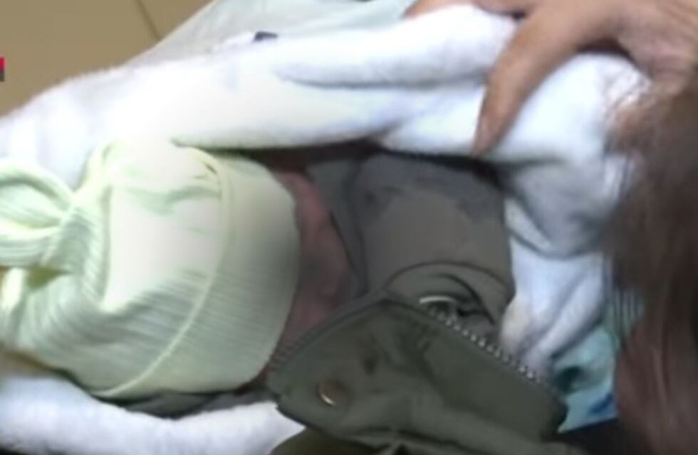 Bahía Blanca: mujer policía ayuda a una madre a dar a luz