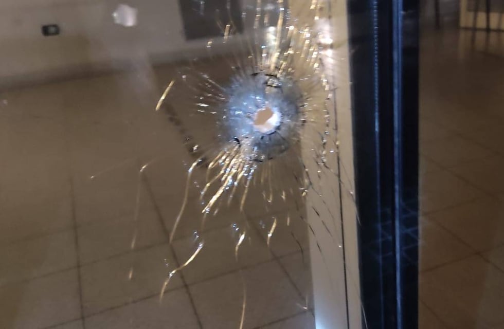 Amenazas a fiscales que investigan a Los Monos: prisión preventiva para una madre y su hijo