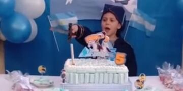 San Martín, el ídolo de Francesco, quien festejó sus 5 añitos.