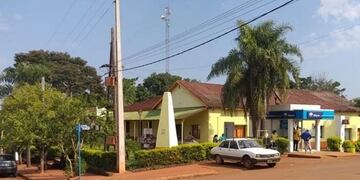 Maltrato infantil en Campo Ramón: ebria, atacó a golpes a sus hijas.