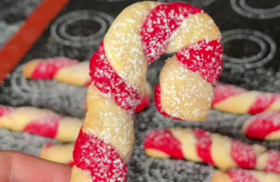 Cómo hacer galletitas con forma de caramelo navideño: la receta más fácil para disfrutar en estas Fiestas