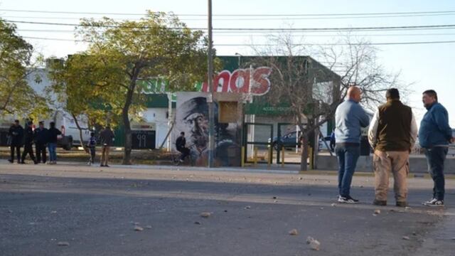 Saqueos en San Juan: exigen el retiro de planes sociales para los detenidos.