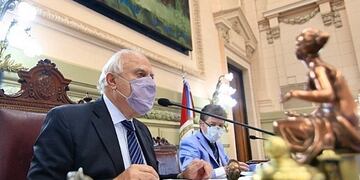 El legislador de 65 años fue hospitalizado el lunes 19 de abril.