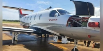 Secuestran millonario cargamento de divisas en un avión.