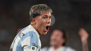 Enzo Fernández festejando su gol ante Brasil, que fue el 2-0 a Argentina. (AP)