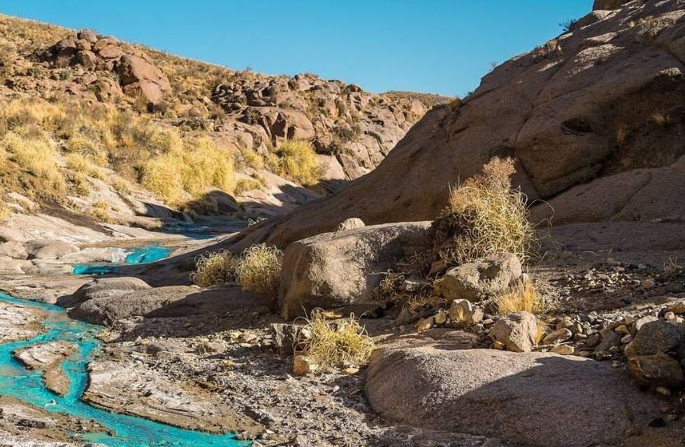 El impactante río que se esconde en Catamarca: posee un color único que llama la atención de cualquiera