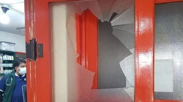 Un violento episodio se vivió el pasado domingo por la tarde en el Hospital César Aguilar, de Caucete.