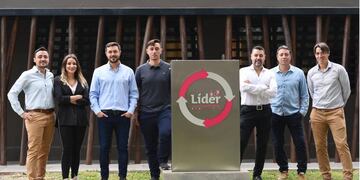 Hermanos. Los siete Tiscornia conducen la red de farmacias familiar. (Gentileza Líder)