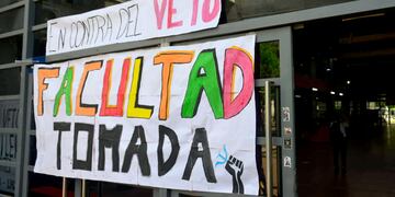 Paro universitario en Córdoba tras el veto a la Ley de Financiamiento.