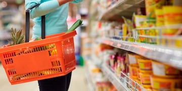 Salario Básico Universal: el 87% de los argentinos considera que no resuelve el problema de la pobreza