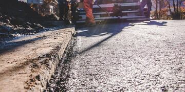 Pavimentaron 220 metros en la calle de ingreso al barrio de Andorra