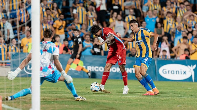 Emiliano Rigoni, volante de Belgrano, en el partido ante Rosario Central. (Prensa Belgrano)