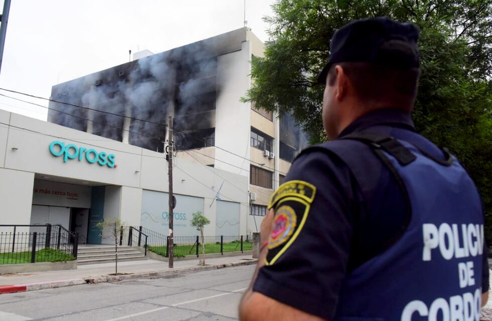 Tras el incendio del edificio de Apross en Córdoba, qué pasará con el servicio
