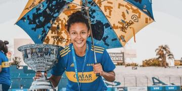 Julieta Cruz la mendocina defensora de Boca Juniors se consagró campeona del fútbol femenino de AFA.
