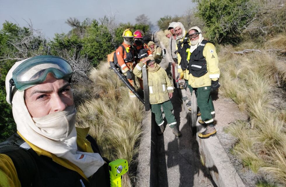 Conocé la historia de Cintia, la primera bombera trans del país