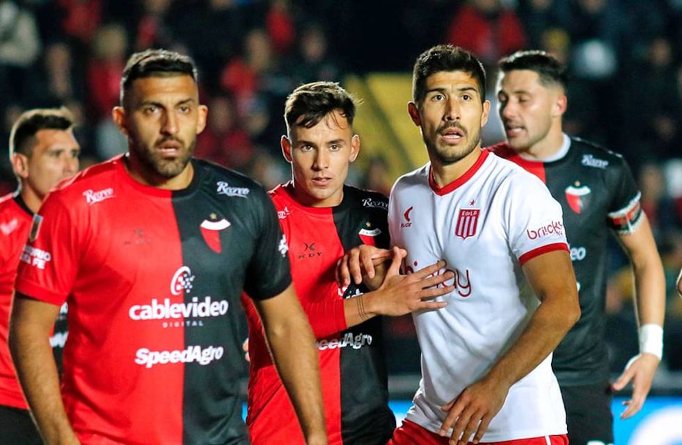 Colón terminó con el invicto de Estudiantes gracias a un gol de Facundo Garcés