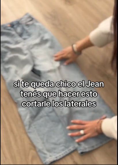 El truco para reciclar un jean que quedó chico y crear una nueva prenda