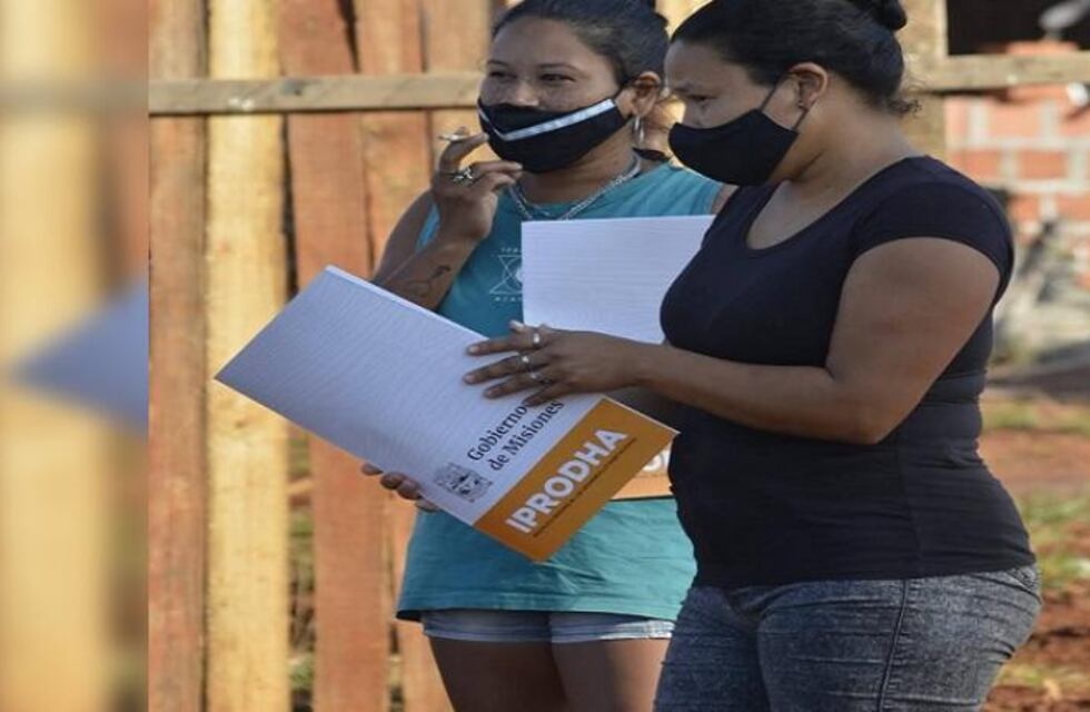Nuevas entregas de escrituras en Pozo Azul y El Soberbio