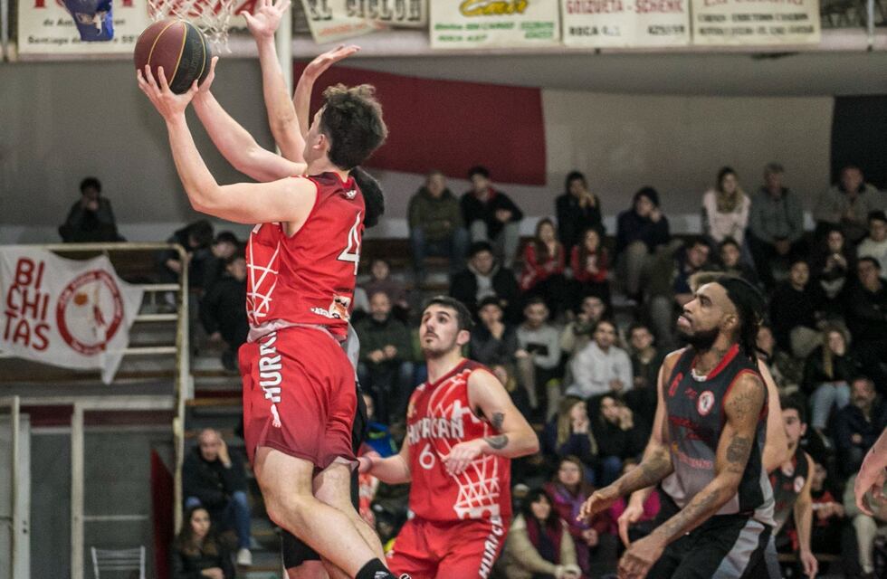 Huracán debutó con un triunfo en el inicio del Torneo Clausura de Básquet de Tres Arroyos