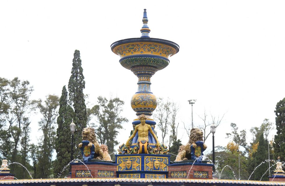 Rosario festeja: la Fuente de los Españoles volvió a funcionar luego de 30 años