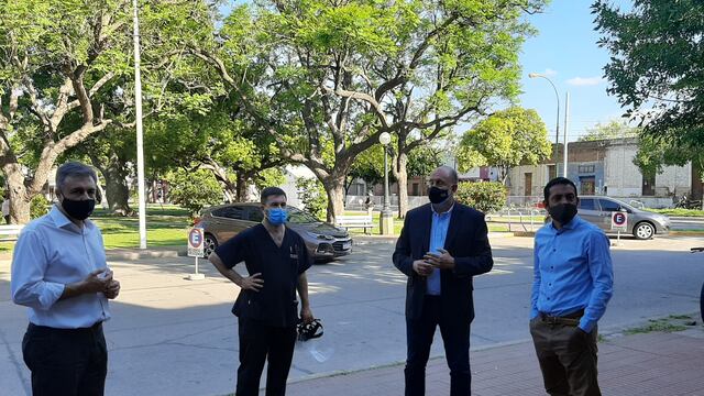 Omar Perotti visitó Rafaela y se encontró con el intendente Luis Castellano, el director del Hospital Diego Lanzotti y el presidente del CCIRR,