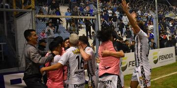 Estudiantes de Caseros metió un triunfazo 2 a 1 ante Atlético Rafaela, de visitante. (Prensa Estudiantes).