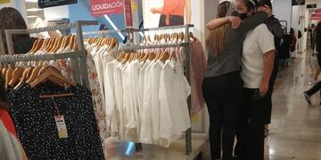 Dolor de empleados por el cierre de Falabella