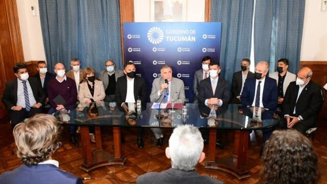 Jaldo y Giobellina anunciaron el lanzamiento de la ruta aérea Tucumán-Bariloche y Tucumán-Mar del Plata desde octubre