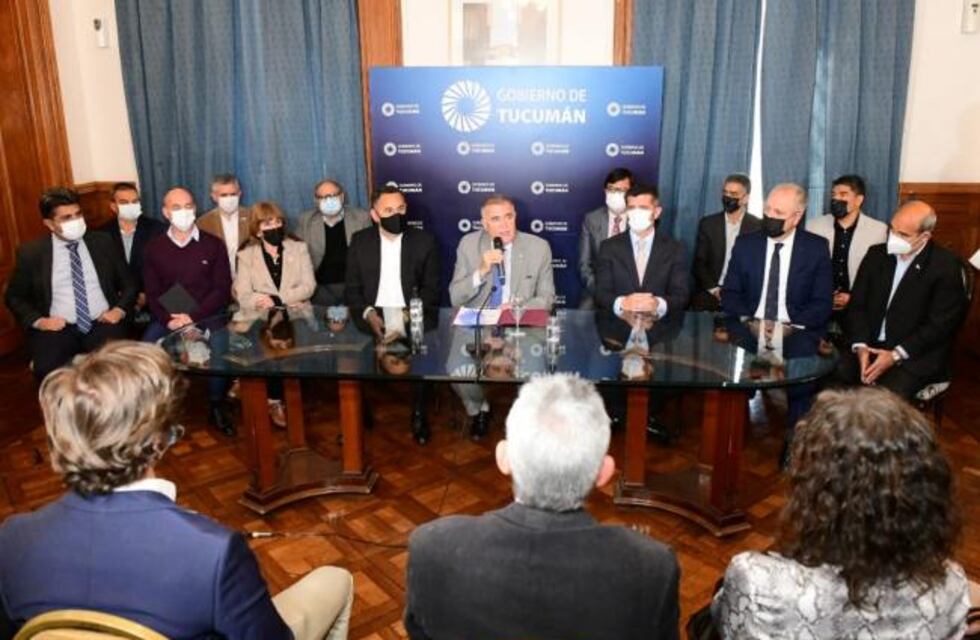 Jaldo y Giobellina anunciaron el lanzamiento de la ruta aérea Tucumán-Bariloche y Tucumán-Mar del Plata desde octubre