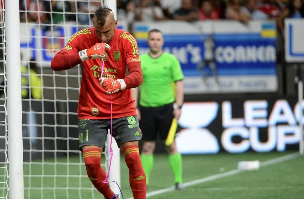 ¿La solución a la ley Anti Dibu? Los gestos del “Patón” Guzmán que hicieron explotar las redes