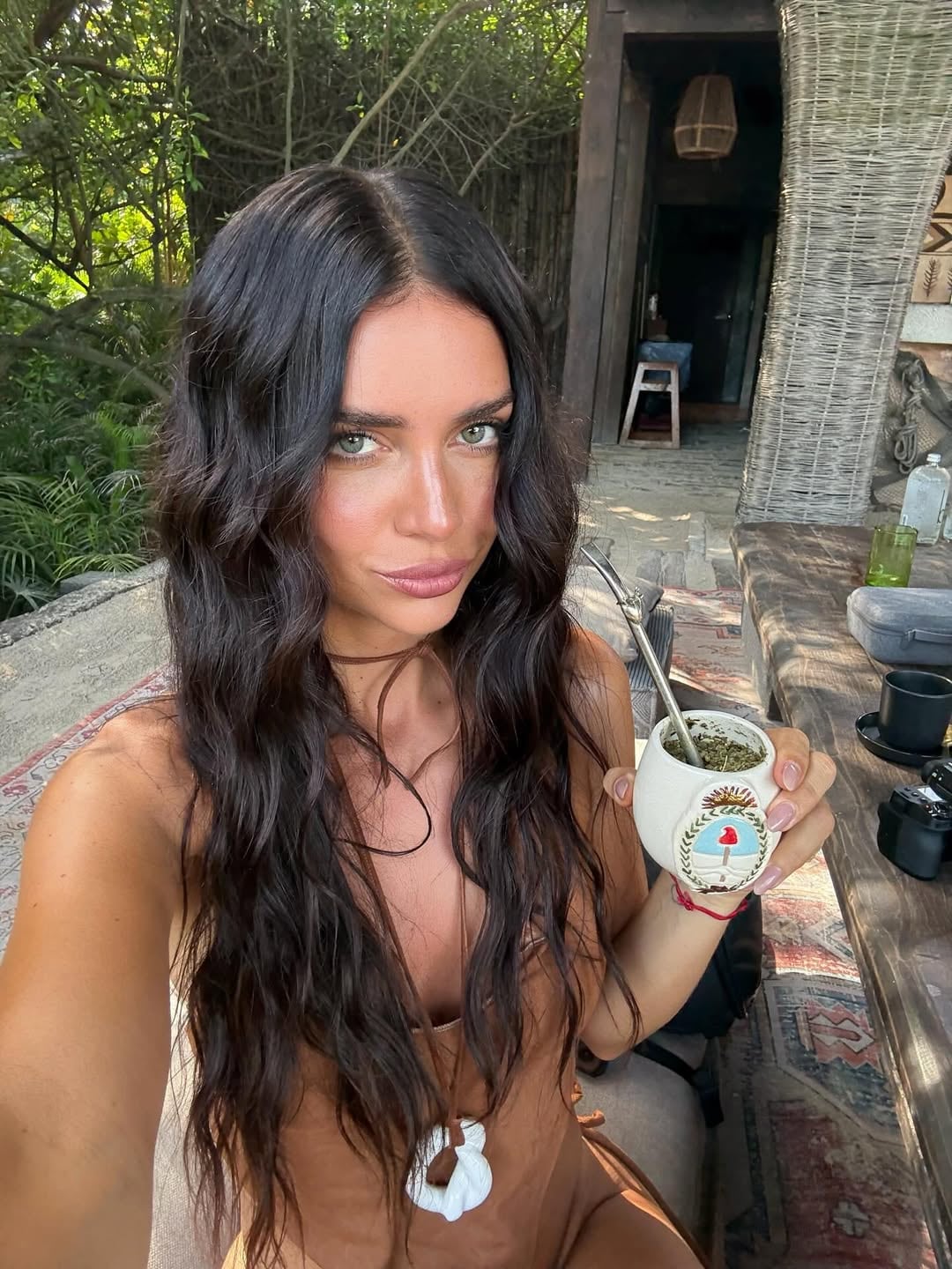 Zaira Nara alucinó a sus fans con una malla enteriza ultra cavada y dejó sin palabras al público