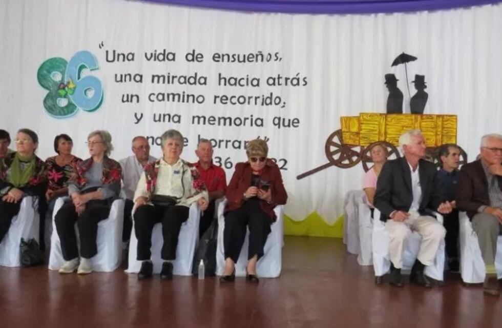 Homenajearon a pioneros en el marco del aniversario del municipio de Wanda