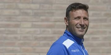 Walter Ribonetto dirige a la Reserva de Talleres, y conoce a fondo a Juan Cruz Giacone, el goleador.