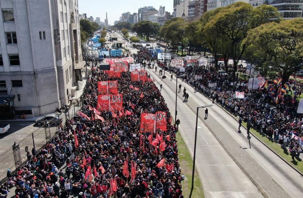 Organizaciones sociales protestaron frente al Ministerio de Desarrollo Social