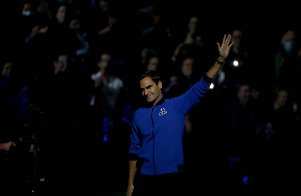 Roger Federer se despidió del tenis con una derrota junto a Rafael Nadal en la Laver Cup