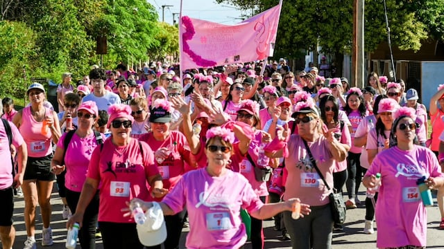 Caminata Rosa en Arroyito