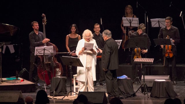 El anteúltimo show de la interprete en la temporada de verano marplatense contó con reconocimientos y visitas sorpresas.