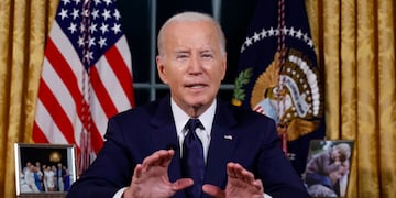 El presidente estadounidense Joe Biden habla sobre la guerra entre Israel y Hamás en la Oficina Oval de la Casa Blanca, el jueves 19 de octubre de 2023, en Washington.