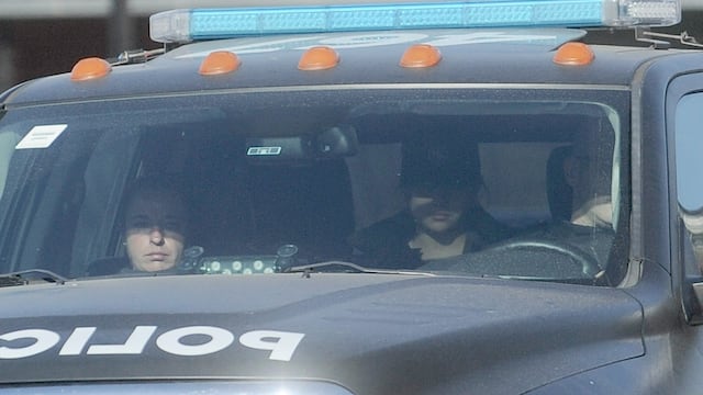 El traslado de Brenda Uliarte hacia Comodoro Py.