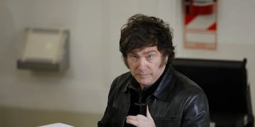 Elecciones Legislativas CABA 2025: Javier Milei le respondió a Mauricio Macri, se cruzó con un periodista y un fiscal de mesa le esquivó el saludo