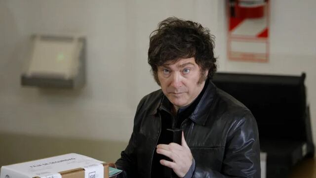 Elecciones Legislativas CABA 2025: Javier Milei le respondió a Mauricio Macri, se cruzó con un periodista y un fiscal de mesa le esquivó el saludo